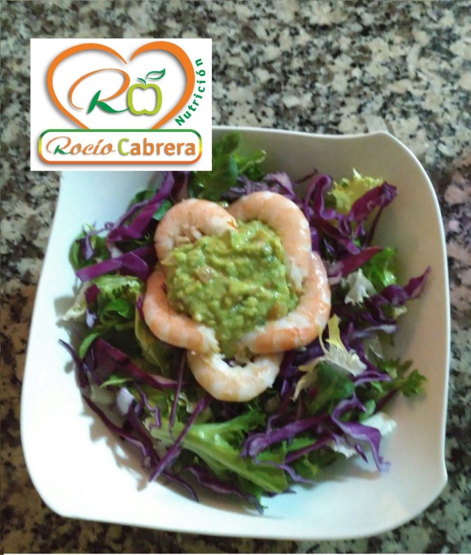 ensalada-guacamole-langostinos